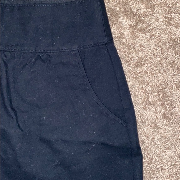 Old Navy Black A-Line Skirt - Picture 2 of 2